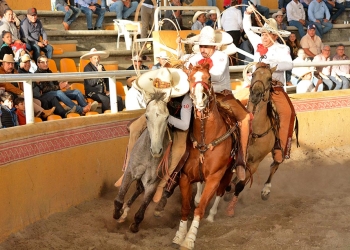 Treinta Caballeros ganan la última sabatina en el paso de la muerte