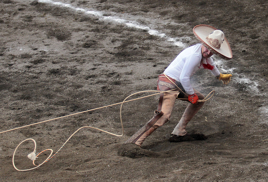Los Charros de Jalisco se destapan con seis manganas