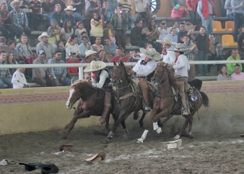 Lázaro Márquez emocionó al respetable con su valeroso paso de la muerte