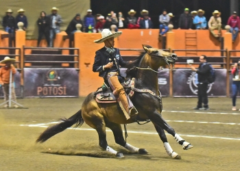 Épico charreadón nocturno ganaron los Tamaulipecos